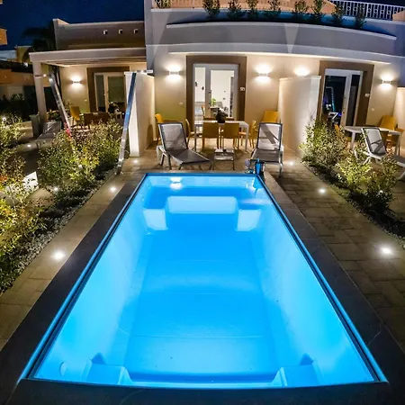 Con Piscina Privata Aparthotel Tuglie